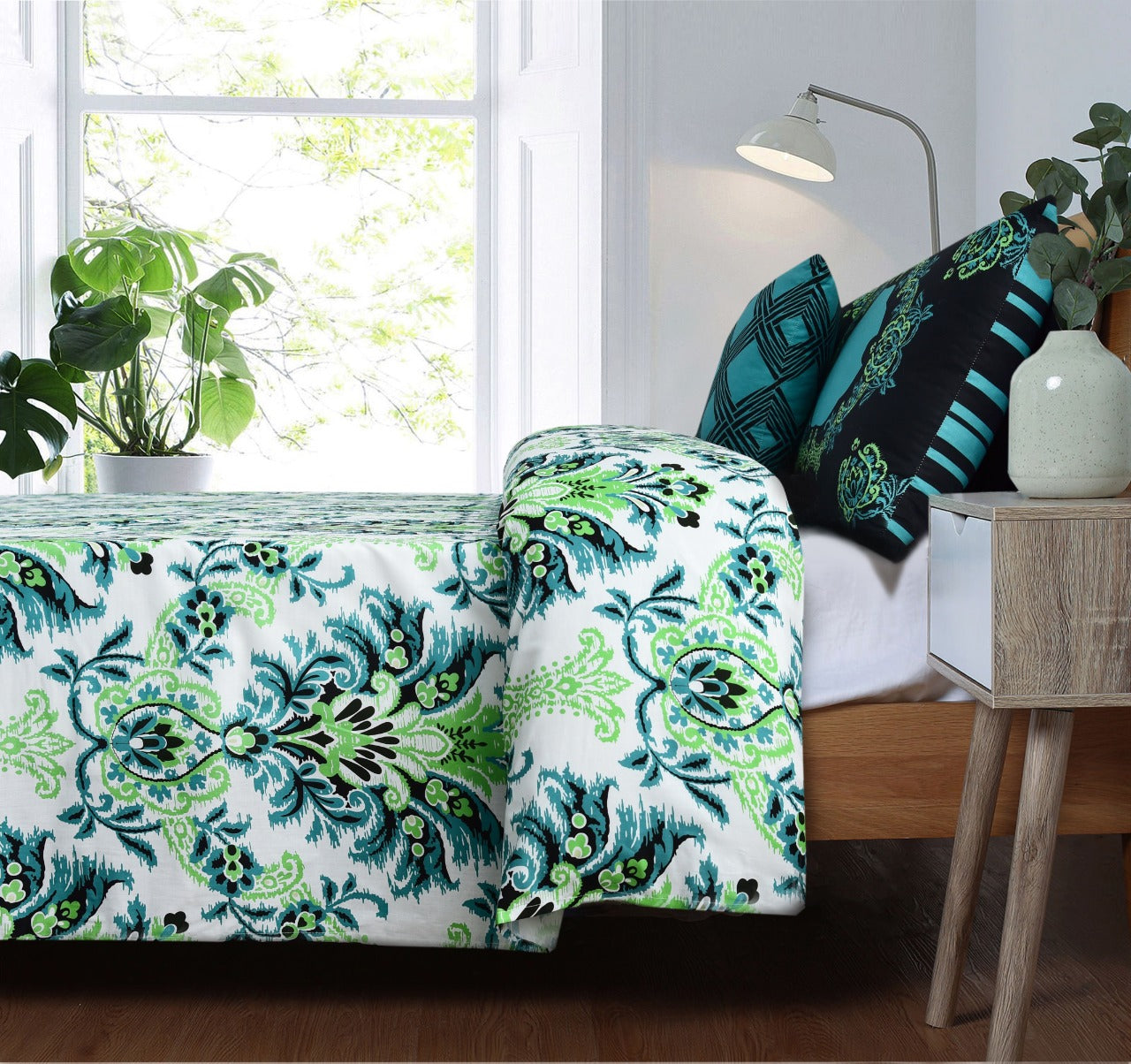 Mixed Shaper Printed Bedsheet