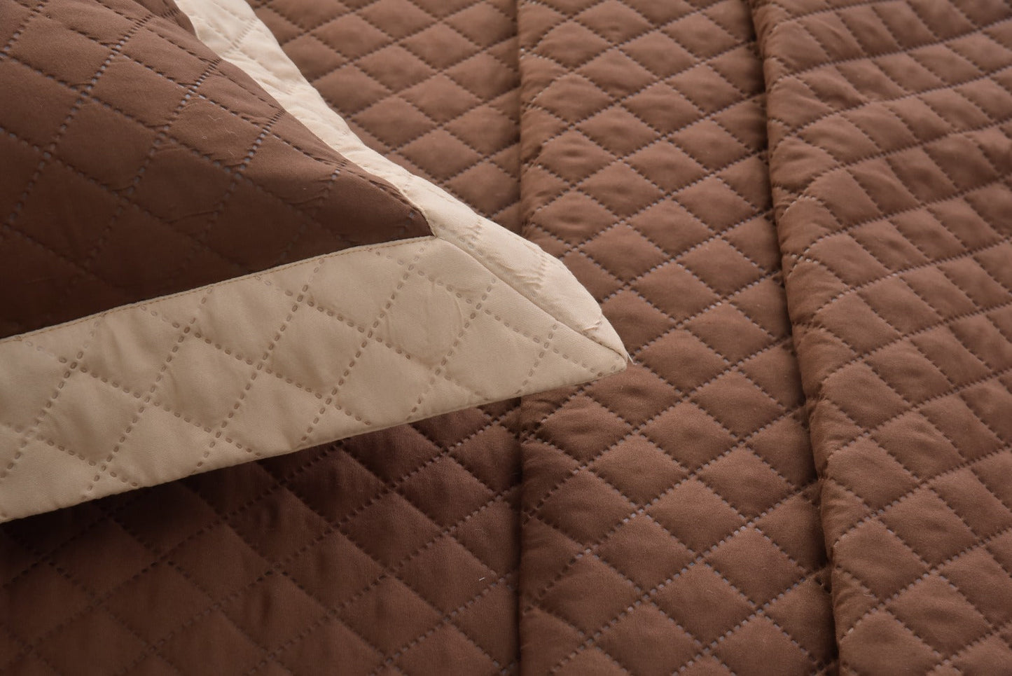 Quilted Luxury Bed Spread Set Brown